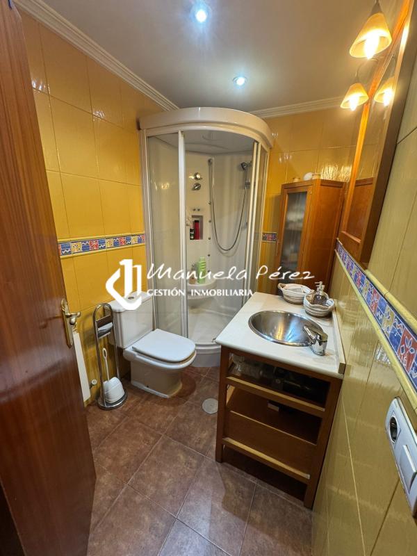 Venta de pareado en Avenida Jesús Delgado Valhondo. Cáceres 18