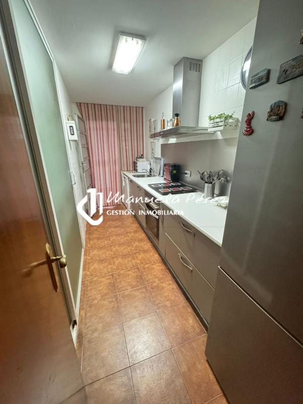 Venta de pareado en Avenida Jesús Delgado Valhondo. Cáceres 14