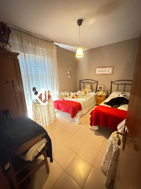 Venta de pareado en Avenida Jesús Delgado Valhondo. Cáceres 25