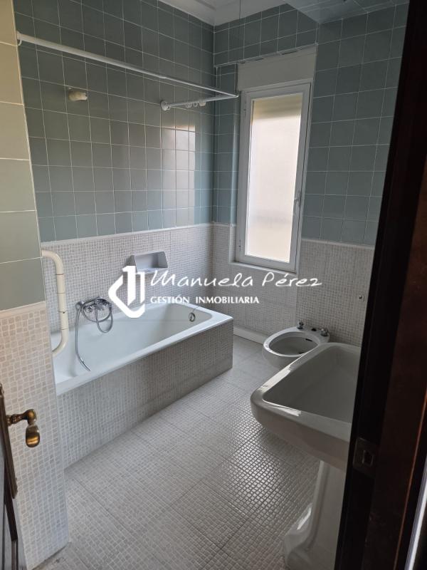 Venta de piso en Av. Hernán Cortés,  (Cáceres) 18