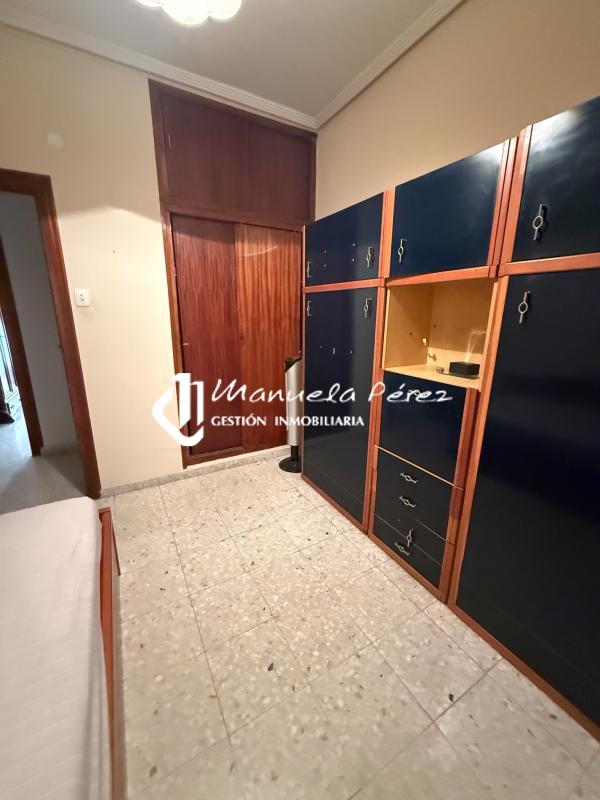 Venta de piso en Avenida de Antonio Hurtado. Cáceres 17