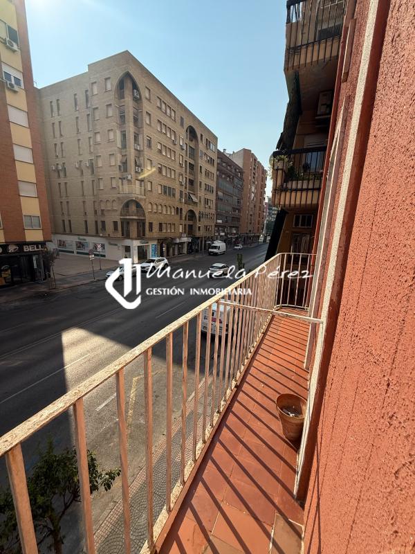 Venta de piso en Avenida de Antonio Hurtado. Cáceres