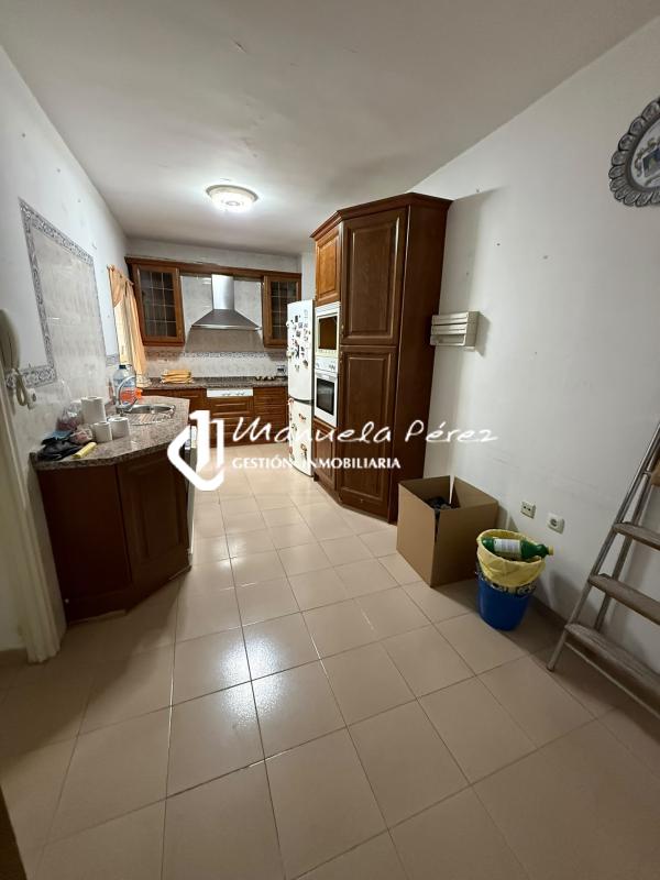 Venta de piso en Avenida de España. Cáceres 7