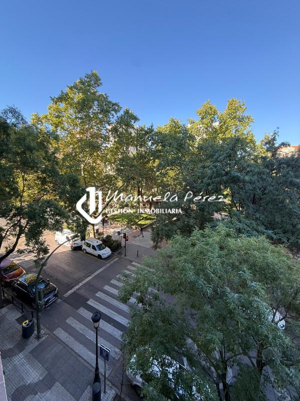 Venta de piso en Avenida de España. Cáceres