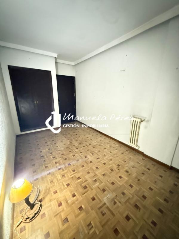 Venta de piso en Avenida de España. Cáceres 23