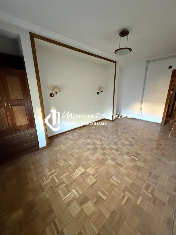 Venta de piso en Avenida de España. Cáceres 21
