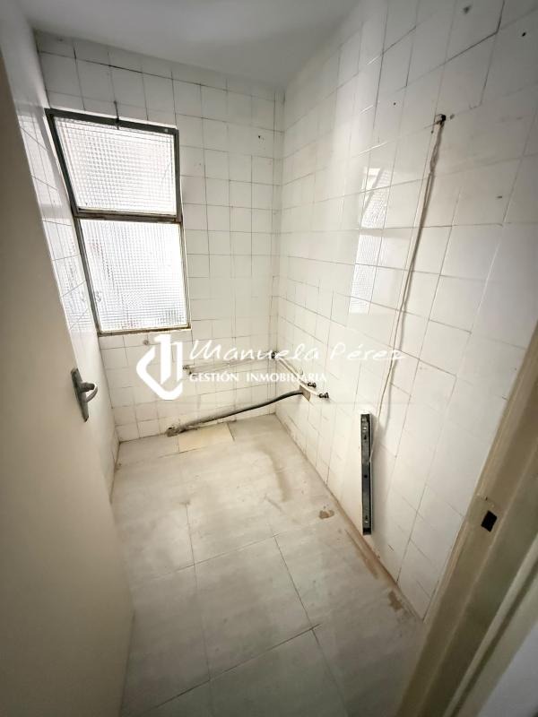 Venta de piso en Avenida de España. Cáceres 11