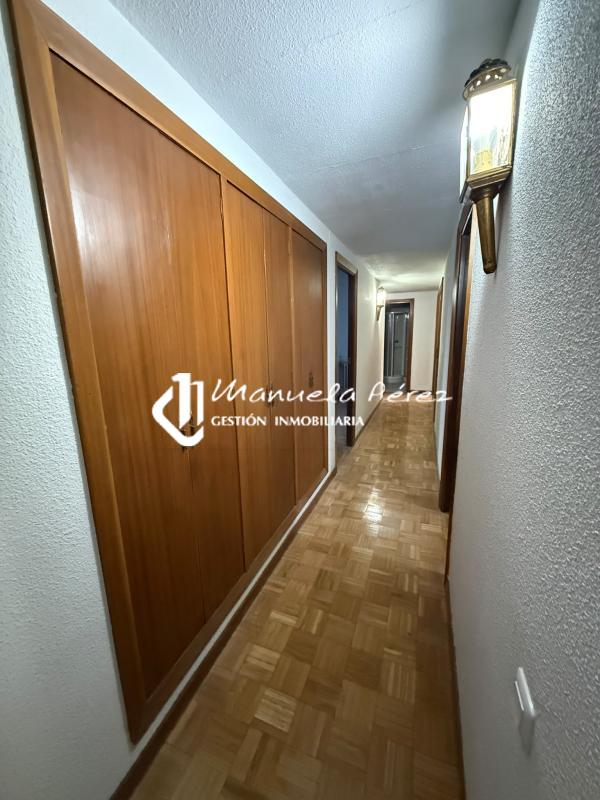 Venta de piso en Avenida de España. Cáceres 25