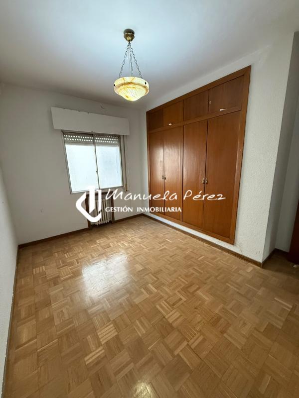Venta de piso en Avenida de España. Cáceres 17