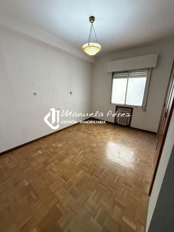 Venta de piso en Avenida de España. Cáceres 16