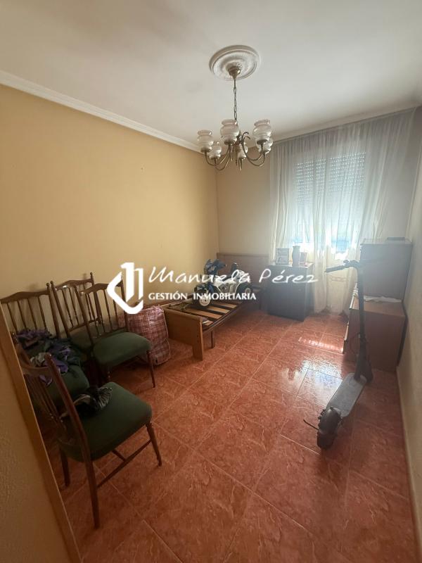 Venta de piso en Calle Angelita Capdevielle. Cáceres 11