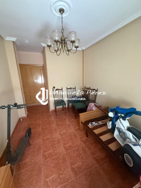 Venta de piso en Calle Angelita Capdevielle. Cáceres 12