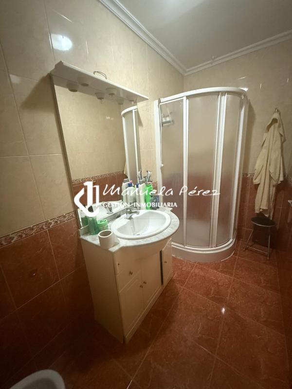 Venta de piso en Calle Angelita Capdevielle. Cáceres 17