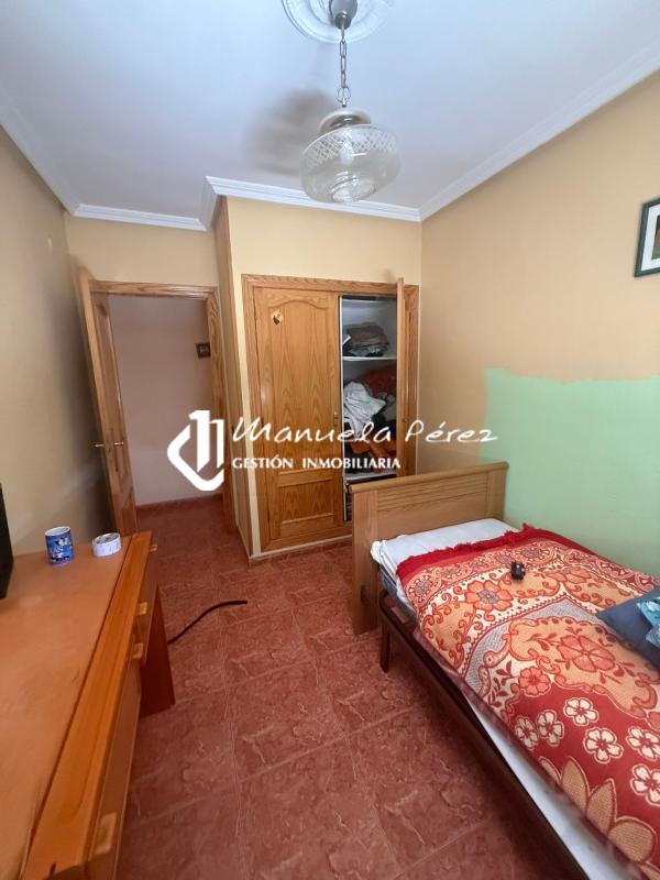 Venta de piso en Calle Angelita Capdevielle. Cáceres 14