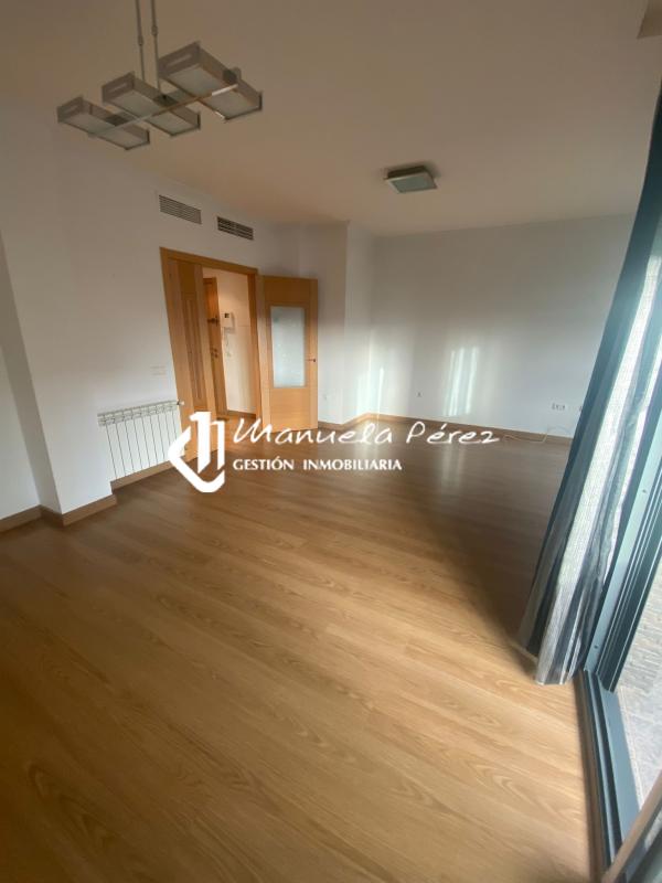 Venta de Piso en Calle Cueva de la Pasiega, Casa Plata Maltravieso, Cáceres 2