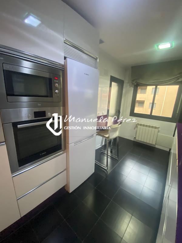 Venta de Piso en Calle Cueva de la Pasiega, Casa Plata Maltravieso, Cáceres 8