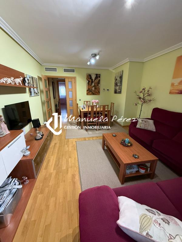 Venta de piso en Calle De la Mesta. Casa Plata. Cáceres 33