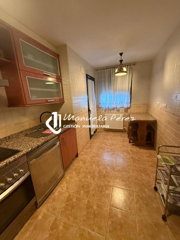Venta de piso en Calle las Águilas. Cáceres 27