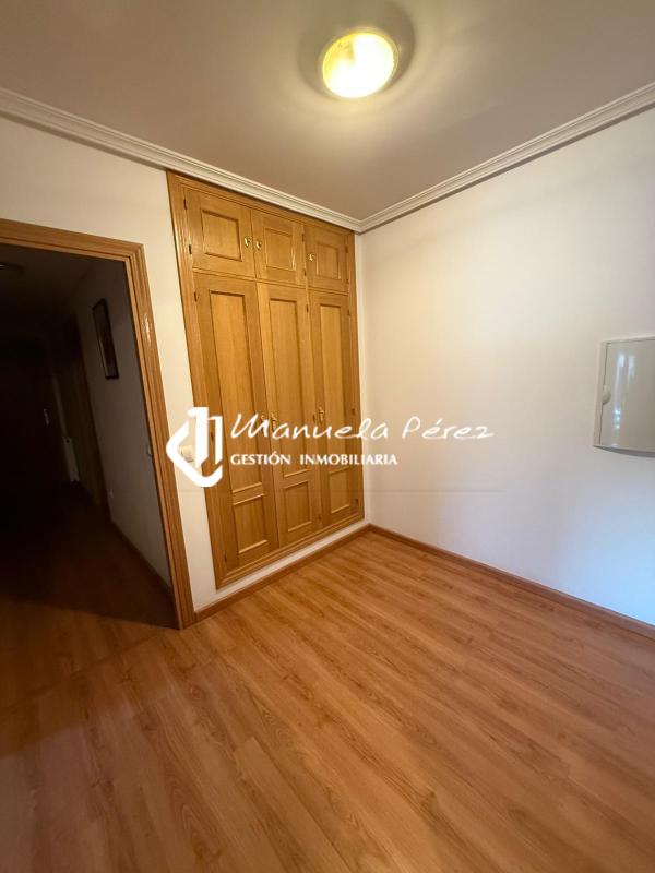 Venta de piso en Calle las Águilas. Cáceres 29