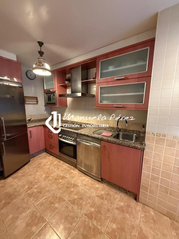 Venta de piso en Calle las Águilas. Cáceres 26