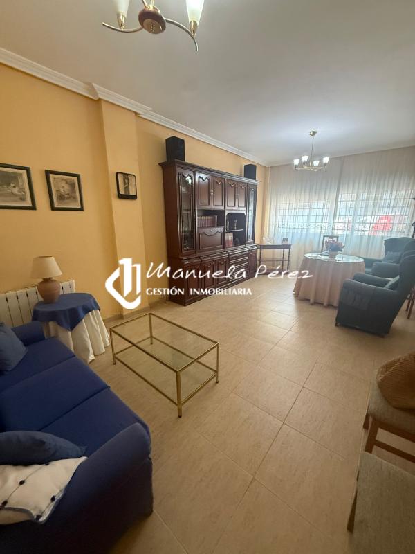 Venta de Piso en Plaza 8 de Septiembre. Cáceres 4