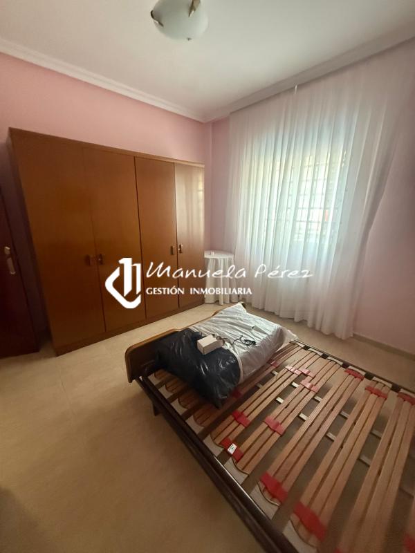 Venta de Piso en Plaza 8 de Septiembre. Cáceres 11