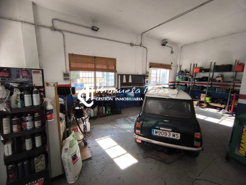 Venta de Taller en Ronda San Francisco, Cáceres 8