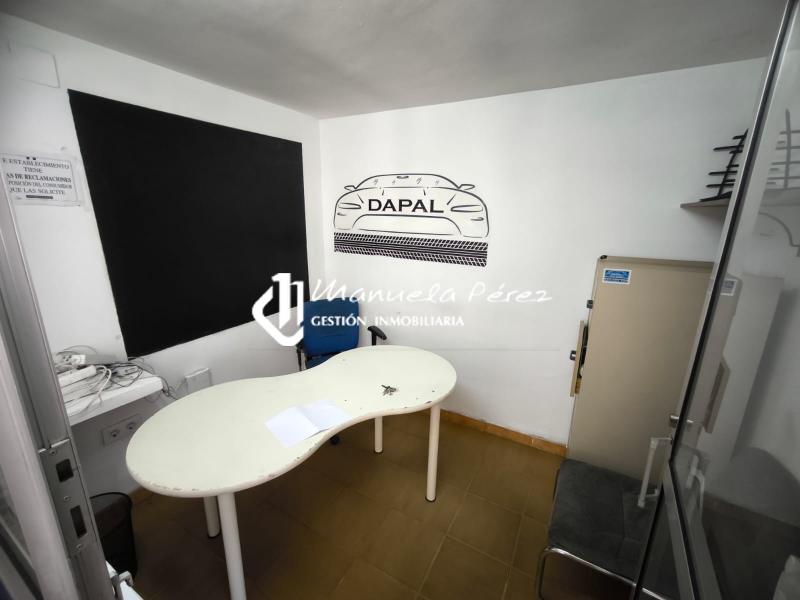Venta de Taller en Ronda San Francisco, Cáceres 13