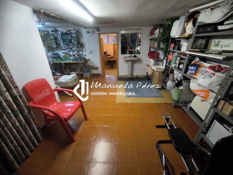 Venta de Unifamiliar en Plaza Fernand Montlahuc 23