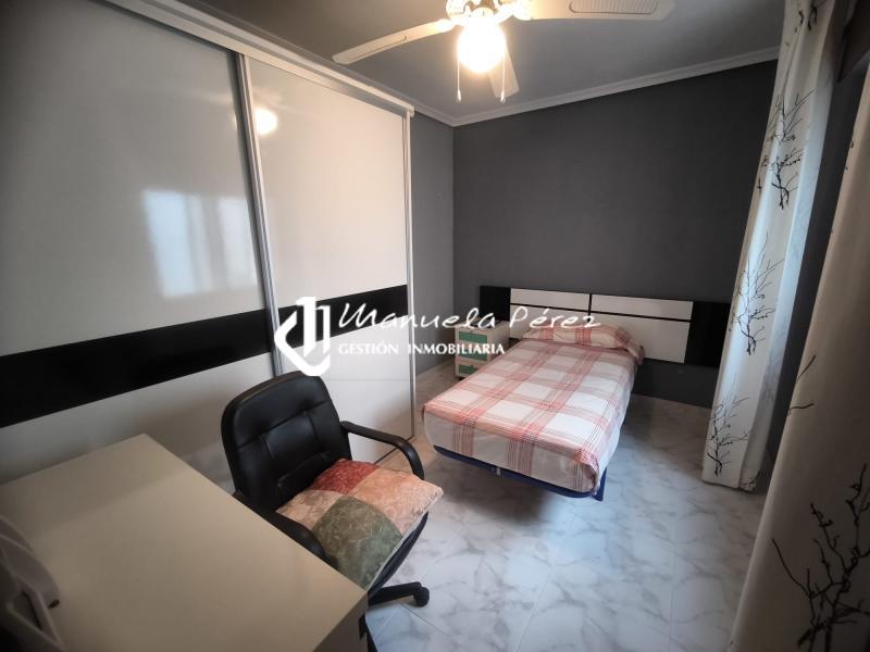 Venta de Unifamiliar en Plaza Fernand Montlahuc 19