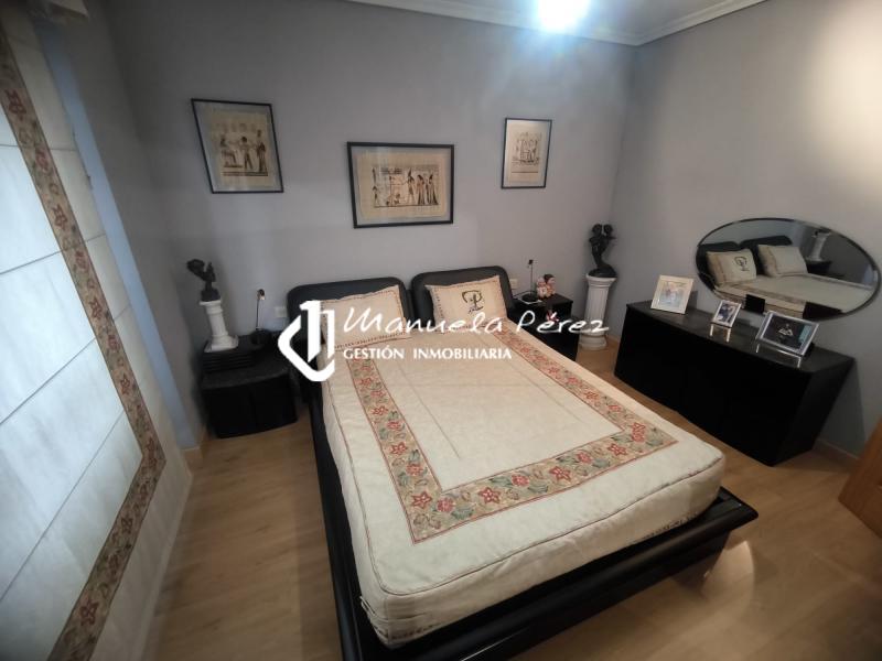 Venta de Unifamiliar en Plaza Fernand Montlahuc 16